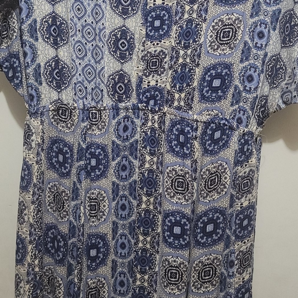 Dress - Picture 9 of 14